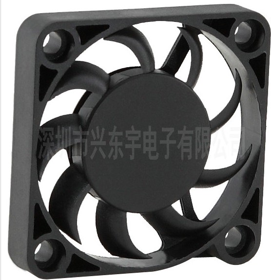 安防設備散熱風(fēng)扇我的特點(diǎn)，一覽眾山??！?